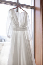 Load image into Gallery viewer, Dream &amp; Dress &#39;Long Sleeve Minimalist Bohemian Gown&#39;
