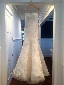 Vera Wang 'Leda' size 6 used wedding dress front view on hanger