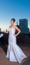 Load image into Gallery viewer, Angel Sanchez &#39;Ariel&#39; - Angel Sanchez - Nearly Newlywed Bridal Boutique - 5
