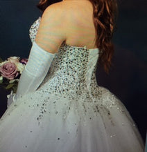 Load image into Gallery viewer, Mori Lee &#39;Madeline Garnder&#39; size 8 used wedding dress back view on bride
