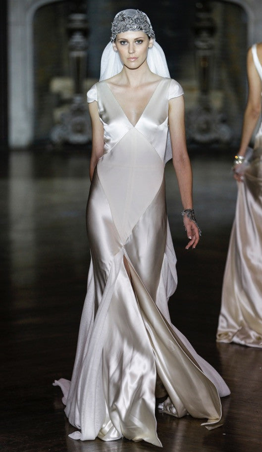 Johanna Johnson 'Hendricks' size 6 used wedding dress front view on model