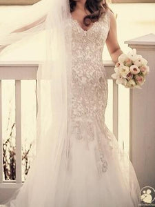 Allure Bridals 'C369' size 12 used wedding dress front view on bride