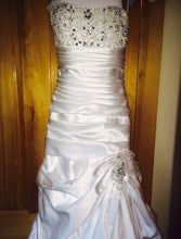 Load image into Gallery viewer, Sottero and Midgley  &#39;Jesslyn&#39; - Sottero and Midgley - Nearly Newlywed Bridal Boutique - 3

