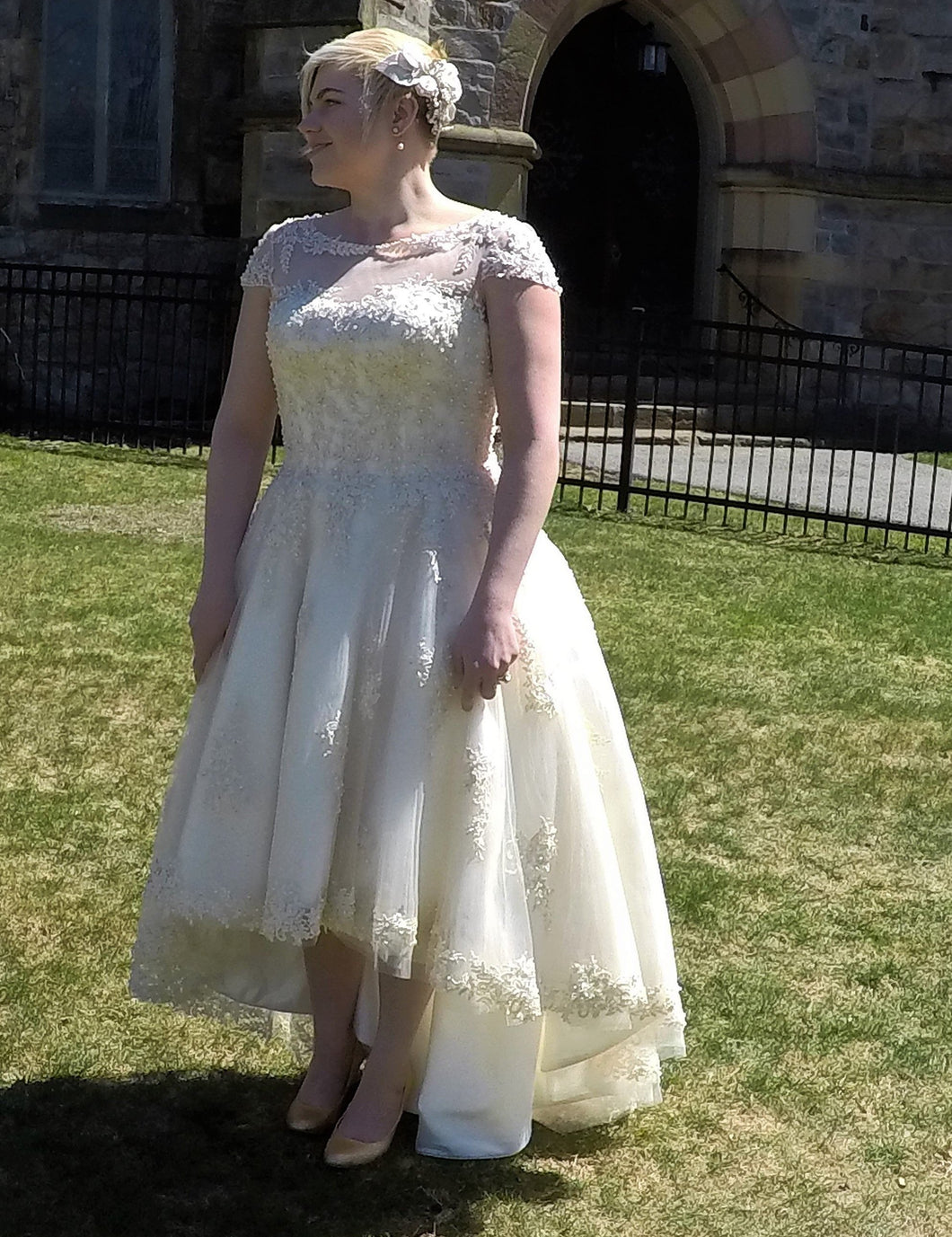 House of Mooshki 'Bespoke Alice' size 12 new wedding dress front view on bride