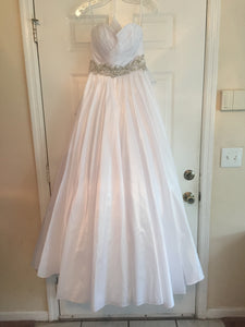 Allure Bridals '8969' size 4 used wedding dress front view on hanger