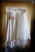 Load image into Gallery viewer, Monique Lhuillier &#39;Ava&#39; - Monique Lhuillier - Nearly Newlywed Bridal Boutique - 1
