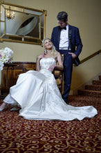 Load image into Gallery viewer, Matthew Christopher &#39;GC14 BIJOU&#39; size 2 used wedding dress front view on bride
