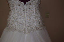 Load image into Gallery viewer, Allure &#39;C 222&#39; - Allure - Nearly Newlywed Bridal Boutique - 5
