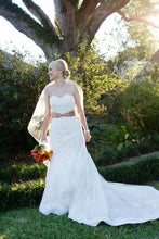 Load image into Gallery viewer, 2Be Bride &#39;Strapless Silk&#39; - 2Be Bride - Nearly Newlywed Bridal Boutique - 1
