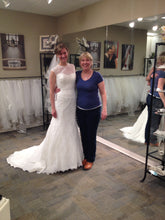 Load image into Gallery viewer, Allure Bridals &#39;9119&#39; size 6 new wedding dress front view on bride
