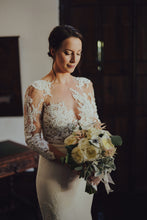 Load image into Gallery viewer, Pronovias &#39;Vincenta&#39; size 4 used wedding dress front view on bride
