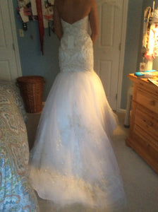Casablanca '2197' size 8 new wedding dress back view on bride