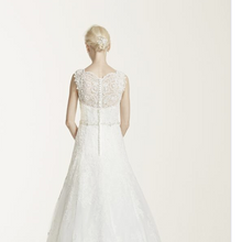 Load image into Gallery viewer, Oleg Cassini &#39;A Line&#39; size 2 used wedding dress back view on bride
