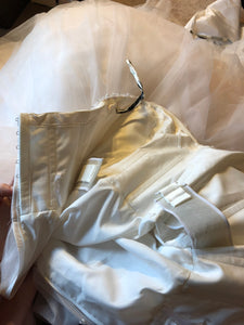 David Tutera 'Luca' size 14 new wedding dress view of bust lining