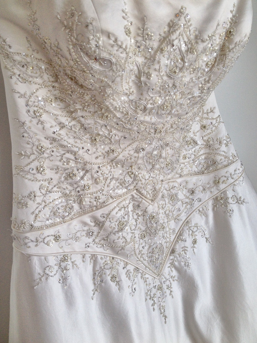 Matthew Christopher 'Queen of the Nile' Size 6 Wedding Dress – Nearly ...