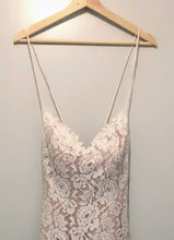 Load image into Gallery viewer, Watters &#39;Sanya&#39; size 6 used wedding dress front view on hanger
