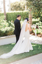 Load image into Gallery viewer, Vera Wang &#39;Micaela&#39; size 0 used wedding dress back view on bride
