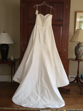 Load image into Gallery viewer, Judd Waddell Custom - Judd Waddell - Nearly Newlywed Bridal Boutique - 4
