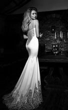 Load image into Gallery viewer, Galia Lahav &#39;Marilyn&#39; size 6 used wedding dress back view on model
