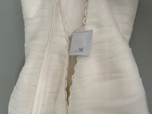 Load image into Gallery viewer, David&#39;s Bridal &#39;Organza Mermaid Dress with Ruffles WG3832&#39;

