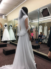 Load image into Gallery viewer, Bonny Bridal &#39;Sequin&#39; size 4 used wedding dress side view on bride

