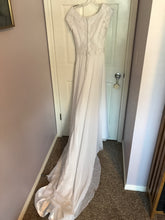 Load image into Gallery viewer, Bonny Bridal &#39;Sequin&#39; size 4 used wedding dress back view on hanger
