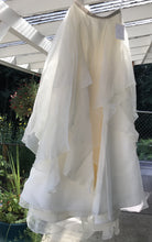 Load image into Gallery viewer, BHLDN &#39;Lowell Skirt&#39; size 6 new wedding dress front view on hanger
