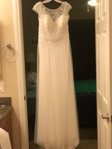Alfred Angelo' 8555' size 14 new wedding dress front view on hanger