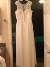 Load image into Gallery viewer, Alfred Angelo&#39; 8555&#39; size 14 new wedding dress back view on hanger
