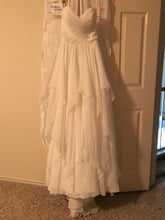 Load image into Gallery viewer, Essence of Australia &#39;1799&#39; size 4 used wedding dress front view on hanger

