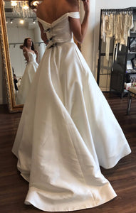 Anne Barge 'Berkeley' size 6 new wedding dress back view on bride