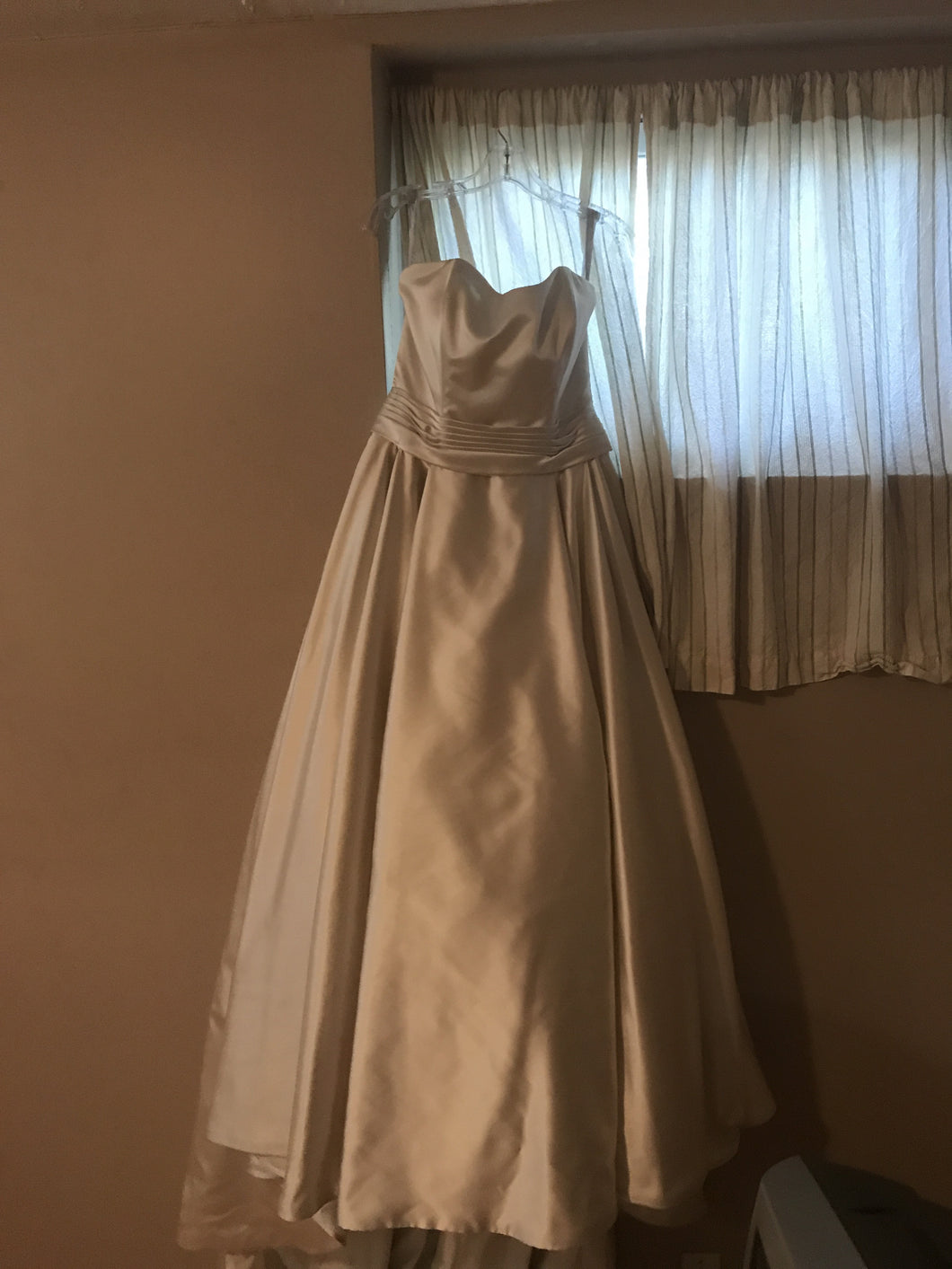 Alfred Angelo 'Pearl' size 6 new wedding dress front view on hanger