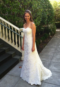 Lea Ann Belter 'Custom Classic' size 6 used wedding dress side view on bride