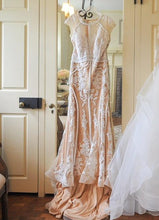 Load image into Gallery viewer, Jacquelin Exclusive &#39;19018&#39; size 14 used wedding dress front view on hanger
