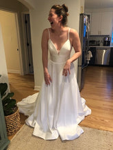 Load image into Gallery viewer, Allure Bridals &#39;9570&#39;
