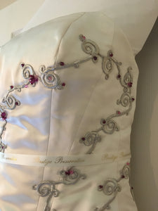 Rebecca Richards 'Vintage' size 8 used wedding dress view of trim