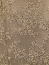 Load image into Gallery viewer, Mori Lee &#39;4169&#39; size 8 used wedding dress close up of fabric
