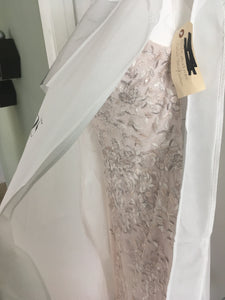Melissa Sweet 'Embroidered and Beaded' size 14 new wedding dress in bag