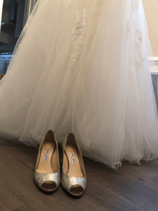 Pronovias 'Barroco' size 8 used wedding dress view of hemline