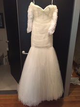 Load image into Gallery viewer, Monique Lhuillier &#39;Addie&#39; - Monique Lhuillier - Nearly Newlywed Bridal Boutique - 2
