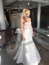 Load image into Gallery viewer, Lela Rose &#39;The Harbour&#39; size 4 sample wedding dress front view on bride
