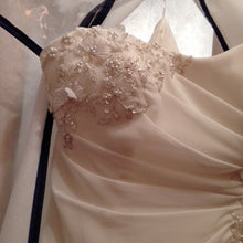 Load image into Gallery viewer, 2Be Bride &#39;G231055&#39; - 2Be Bride - Nearly Newlywed Bridal Boutique - 4
