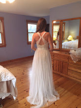 Load image into Gallery viewer, Monique Lhuillier &#39;Marcella&#39; - Monique Lhuillier - Nearly Newlywed Bridal Boutique - 3
