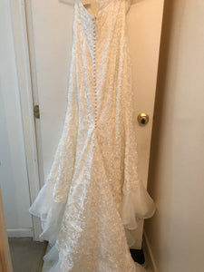 Oleg Cassini 'Elegant' size 10 new wedding dress back view on hanger