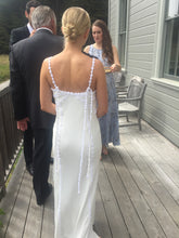 Load image into Gallery viewer, Lein Studio &#39;Chalk Bougainvilla&#39; size 2 used wedding dress back view on bride
