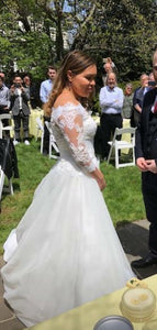 Pronovias 'Hermosa' size 2 used wedding dress side view on bride