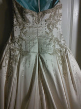 Load image into Gallery viewer, Lazaro &#39;Lovelle&#39; - Lazaro - Nearly Newlywed Bridal Boutique - 3

