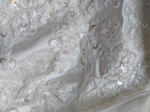Mingdas 'Long Sleeve' size 4 new wedding dress view of material