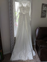 Load image into Gallery viewer, Mingdas &#39;Long Sleeve&#39; size 4 new wedding dress front view on hanger
