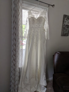 Mingdas 'Long Sleeve' size 4 new wedding dress front view on hanger